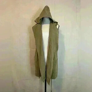 Staccato Brown Womens Hooded Cargo Vest with Tie Waist in Faux Suede Womens Sz L